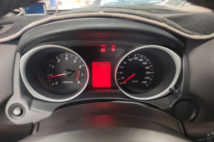 Used Mitsubishi ASX 2015 2.0L CVT Two-Wheel Drive Elite Edition Instrument Cluster