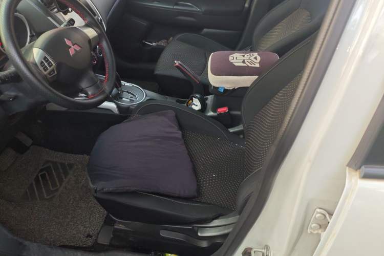 Used Mitsubishi ASX 2015 2.0L CVT Silk Road Commemorative Edition Left Front Seat