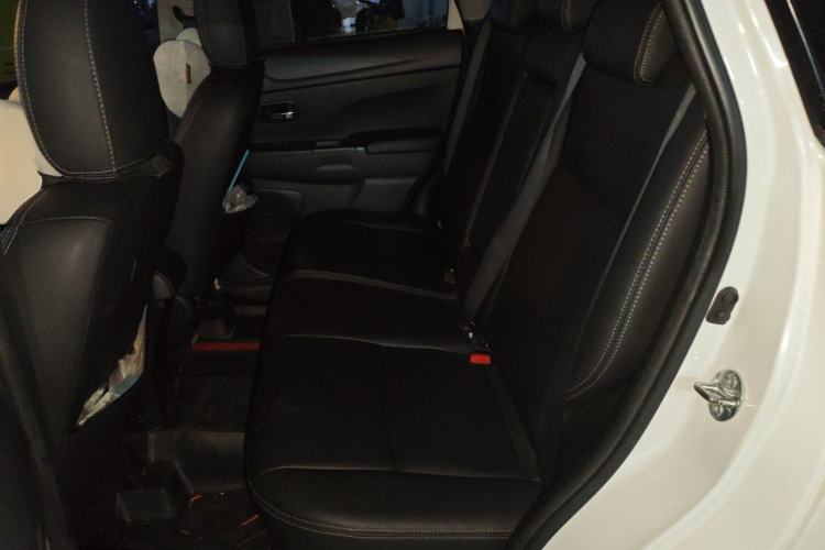 Used Mitsubishi ASX 2015 2.0L CVT Two-Wheel Drive Elite Edition Left Rear Seat