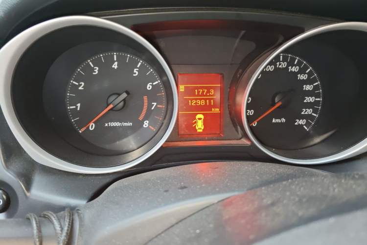 Used Mitsubishi ASX 2015 2.0L CVT Silk Road Commemorative Edition Odometer Close Up
