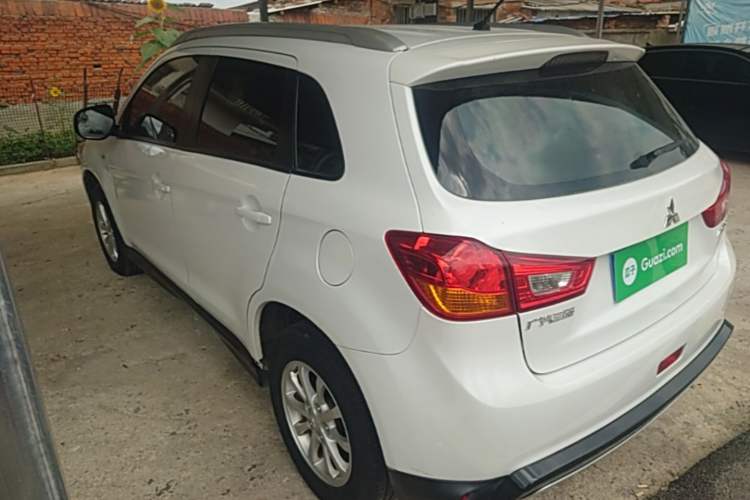 Used Mitsubishi ASX 2015 2.0L CVT Two-Wheel Drive Elite Edition Rear Left 45 Deg