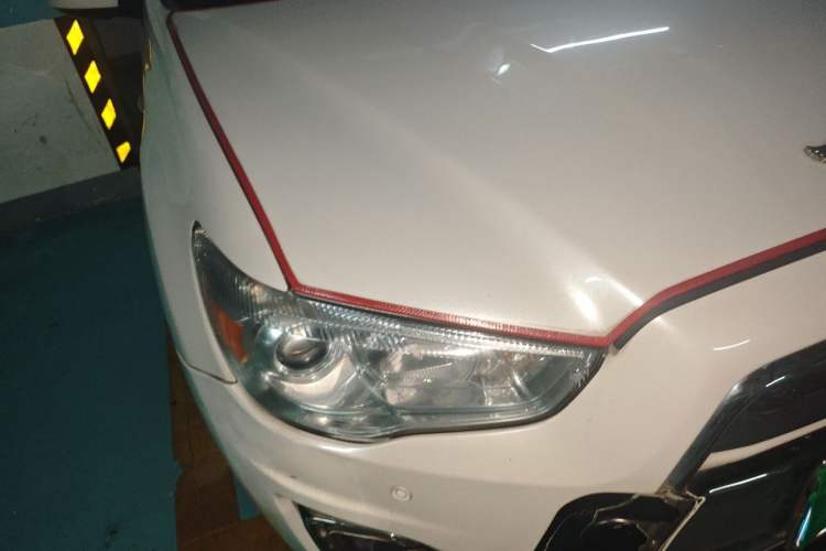 Used Mitsubishi ASX 2015 2.0L CVT Silk Road Commemorative Edition Right Front Headlight