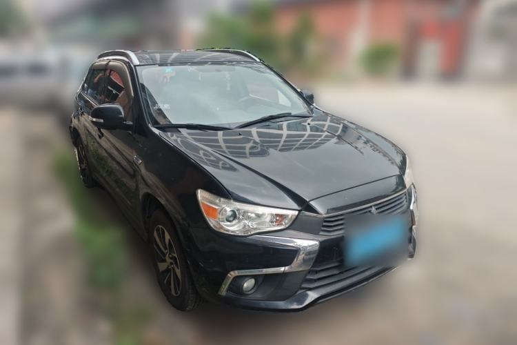 Used Mitsubishi ASX 2016 1.6L Manual Two-Wheel Drive Pioneer Edition Front Right 45 Deg