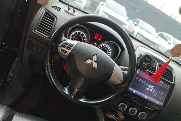 Used Mitsubishi ASX 2016 2.0L CVT Two-Wheel Drive Navigation Edition Steering Wheel