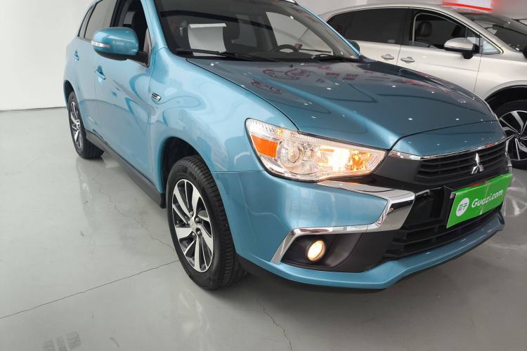 Used Mitsubishi ASX 2016 2.0L CVT Two-Wheel Drive Navigation Edition Front Right 45 Deg