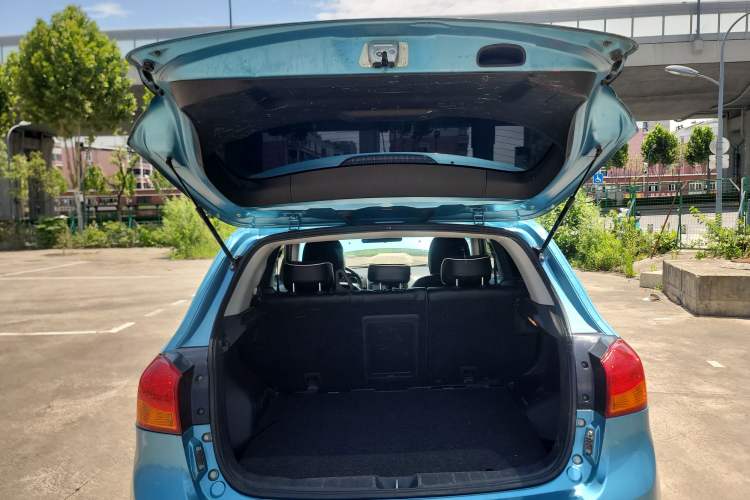 Used Mitsubishi ASX 2016 1.6L Manual Two-Wheel Drive Pioneer Edition Trunk