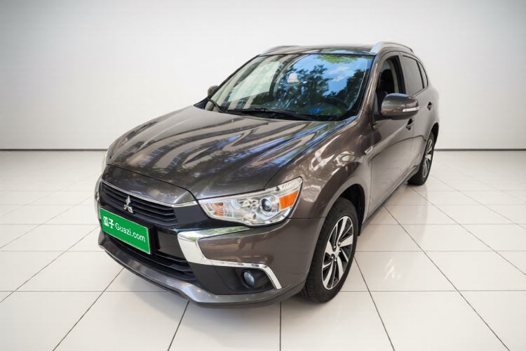 Używany Mitsubishi ASX 2016 2.0L CVT Two-Wheel Drive Navigation Edition Guazi used car, China used car export, Used car for sale, Used cars, Cheapest cars for sale