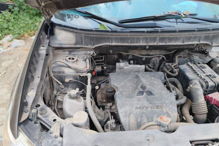 Used Mitsubishi ASX 2016 1.6L Manual Two-Wheel Drive Entry Version Engine Bay Right