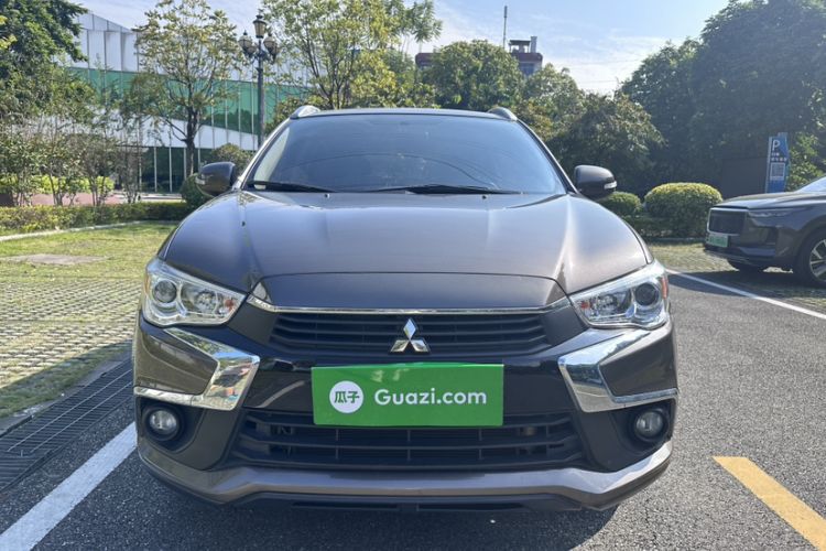 Used Mitsubishi ASX 2016 1.6L Manual Two-Wheel Drive Pioneer Edition Exterior 1