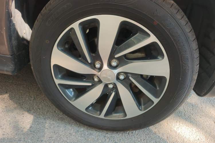 Used Mitsubishi ASX 2016 2.0L CVT Two-Wheel Drive Navigation Edition Exterior 1