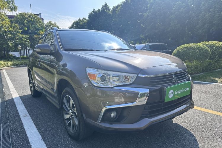 Used Mitsubishi ASX 2016 1.6L Manual Two-Wheel Drive Pioneer Edition Exterior 2