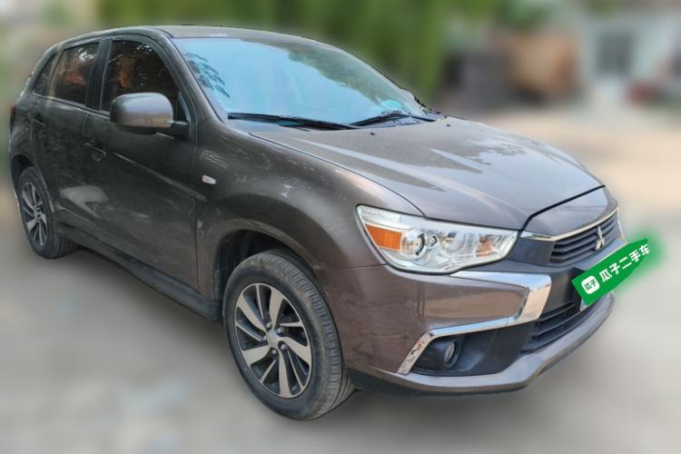 Used Mitsubishi ASX 2016 1.6L Manual Two-Wheel Drive Entry Version Front Right 45 Deg