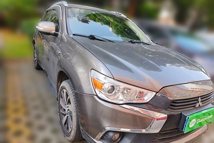 Used Mitsubishi ASX 2016 2.0L CVT Two-Wheel Drive Navigation Edition Front Right 45 Deg