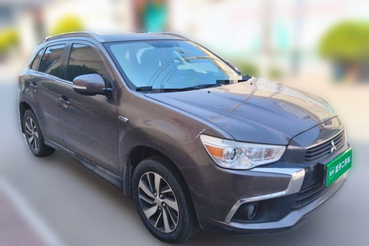Used Mitsubishi ASX 2016 1.6L Manual Two-Wheel Drive Pioneer Edition Front Right 45 Deg