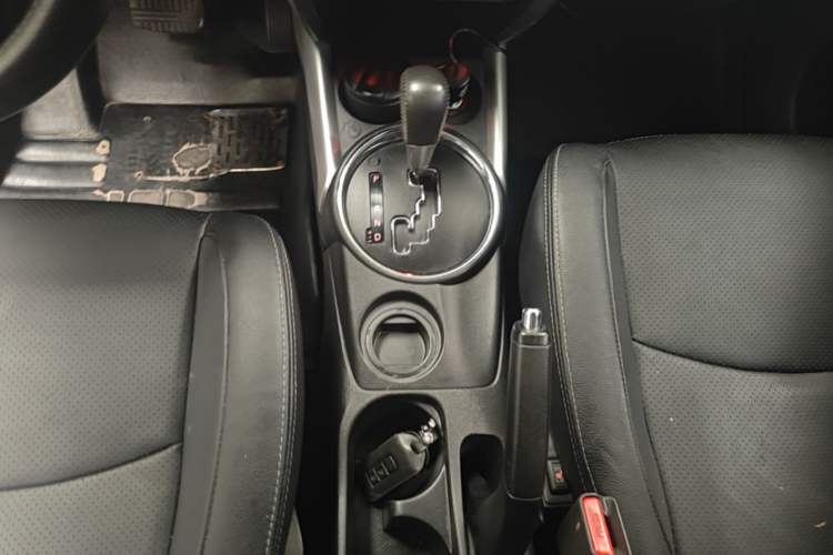 Used Mitsubishi ASX 2016 2.0L CVT Two-Wheel Drive Navigation Edition Gear Lever