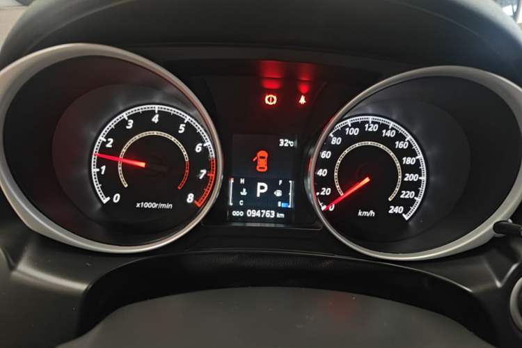 Used Mitsubishi ASX 2016 2.0L CVT Two-Wheel Drive Navigation Edition Instrument Cluster