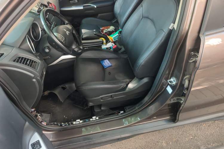 Used Mitsubishi ASX 2016 2.0L CVT Two-Wheel Drive Navigation Edition Left Front Seat