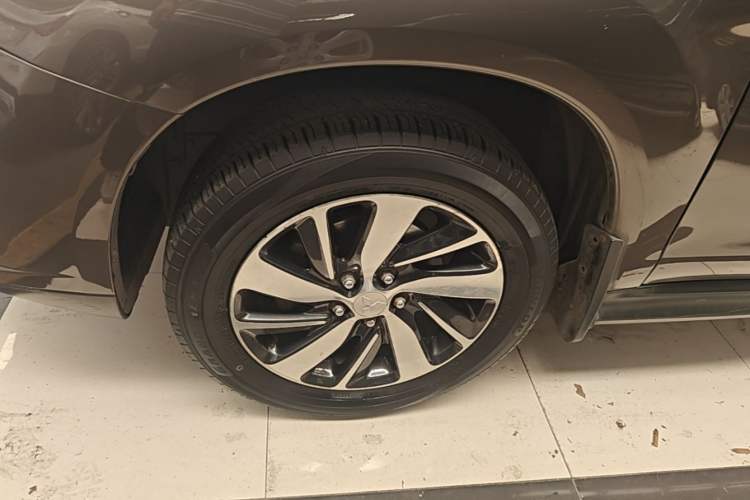 Used Mitsubishi ASX 2016 2.0L CVT Two-Wheel Drive Navigation Edition Left Front Wheel Hub