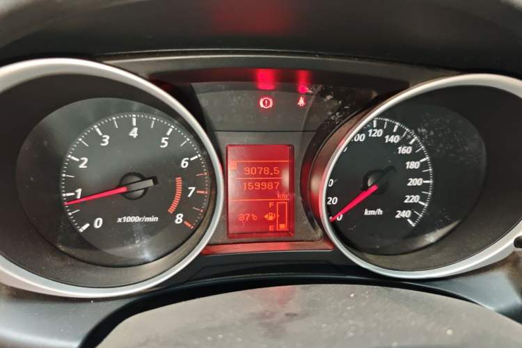 Used Mitsubishi ASX 2016 1.6L Manual Two-Wheel Drive Pioneer Edition Odometer Close Up