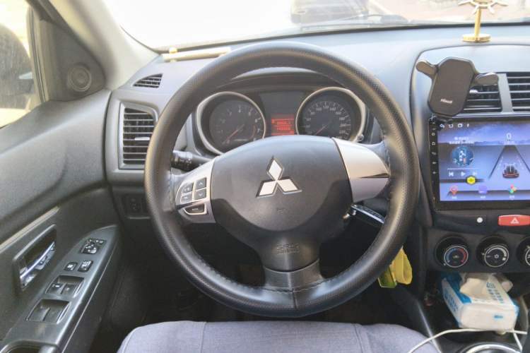 Used Mitsubishi ASX 2016 1.6L Manual Two-Wheel Drive Pioneer Edition Steering Wheel
