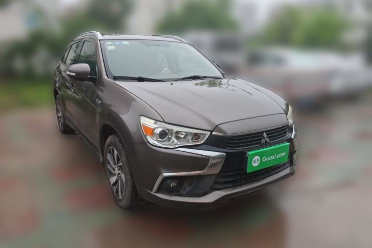 Used Mitsubishi ASX 2016 1.6L Manual Two-Wheel Drive Pioneer Edition Front Right 45 Deg