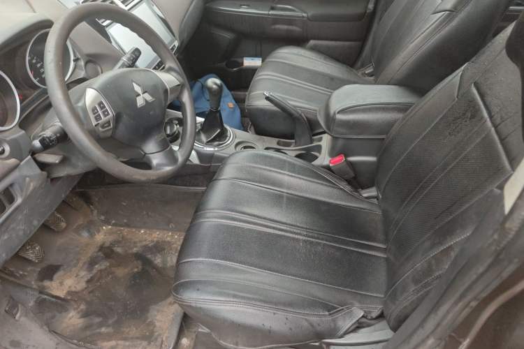 Used Mitsubishi ASX 2016 1.6L Manual Two-Wheel Drive Pioneer Edition Left Front Seat