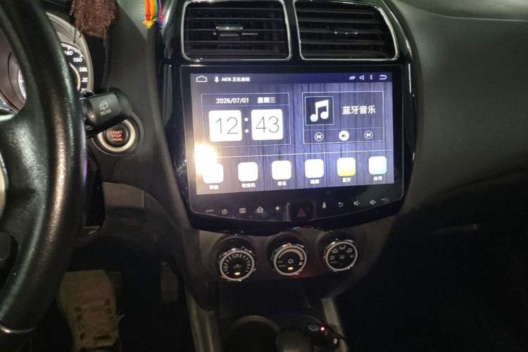 Used Mitsubishi ASX 2016 2.0L CVT Two-Wheel Drive Navigation Edition Audio And AC Panel