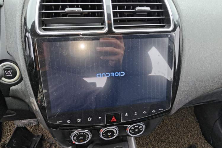 Used Mitsubishi ASX 2016 2.0L CVT Two-Wheel Drive Navigation Edition Audio And AC Panel