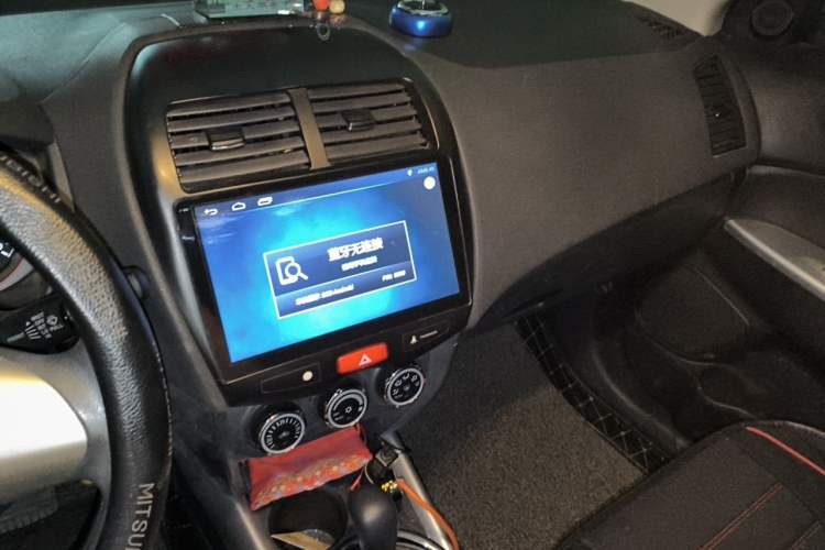 Used Mitsubishi ASX 2016 2.0L CVT Two-Wheel Drive Excellence Edition Audio And AC Panel