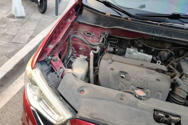 Used Mitsubishi ASX 2016 2.0L CVT Two-Wheel Drive Navigation Edition Engine Bay Right