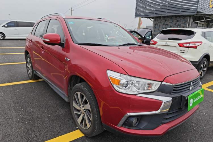 Used Mitsubishi ASX 2016 2.0L CVT Two-Wheel Drive Navigation Edition Front Right 45 Deg