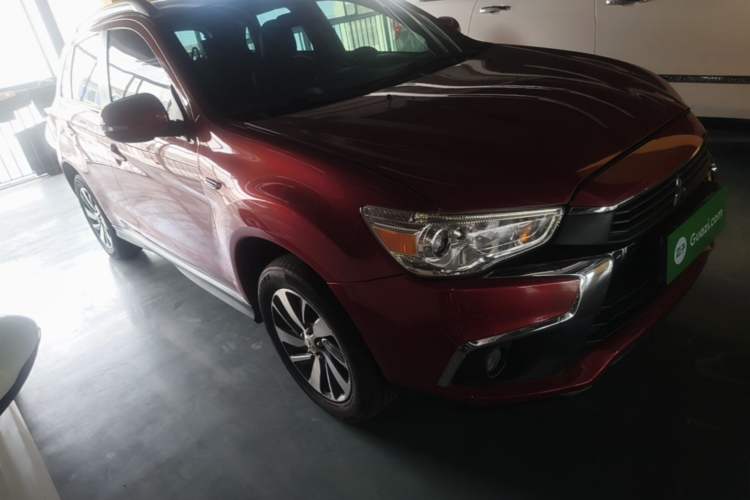 Used Mitsubishi ASX 2016 2.0L CVT Two-Wheel Drive Navigation Edition Front Right 45 Deg