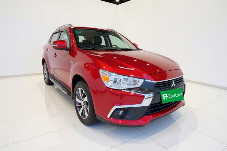 Used Mitsubishi ASX 2016 2.0L CVT Two-Wheel Drive Navigation Edition Front Right 45 Deg