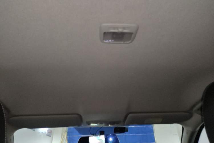 Used Mitsubishi ASX 2016 2.0L CVT Two-Wheel Drive Navigation Edition Headliner