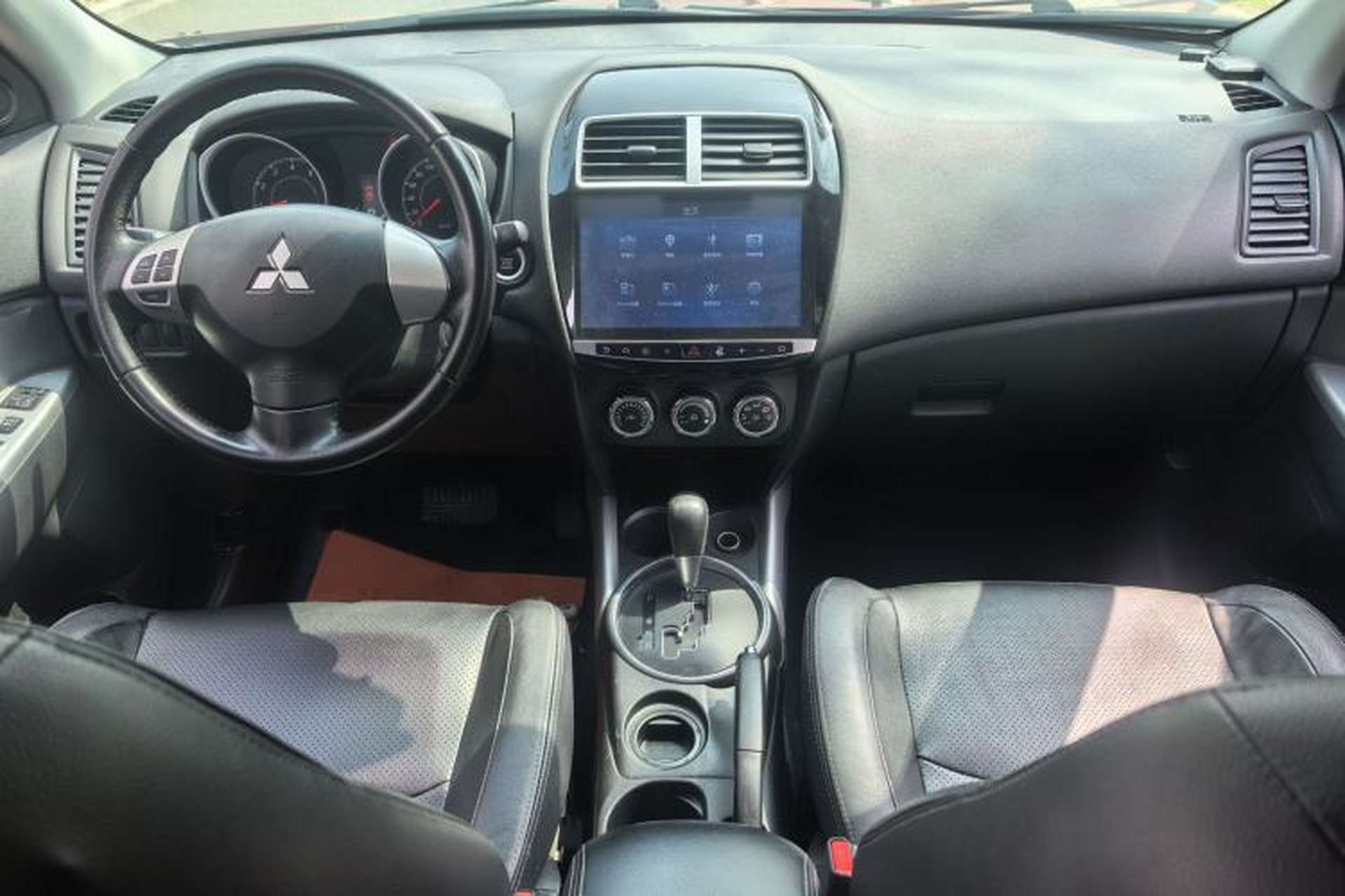 Used Mitsubishi ASX 2016 2.0L CVT Two-Wheel Drive Navigation Edition Interior 2
