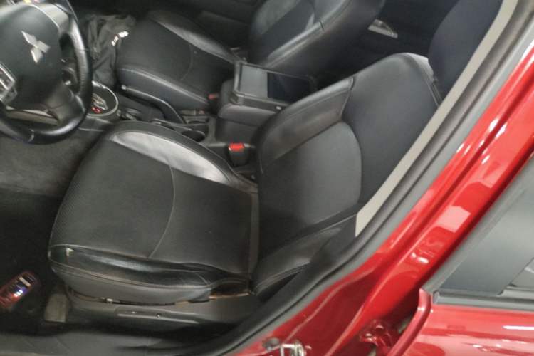 Used Mitsubishi ASX 2016 2.0L CVT Two-Wheel Drive Navigation Edition Left Front Seat