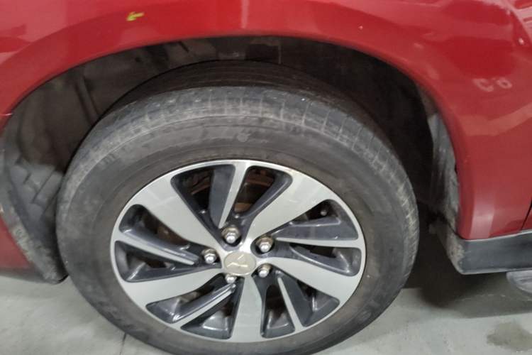 Used Mitsubishi ASX 2016 2.0L CVT Two-Wheel Drive Navigation Edition Left Front Wheel Hub