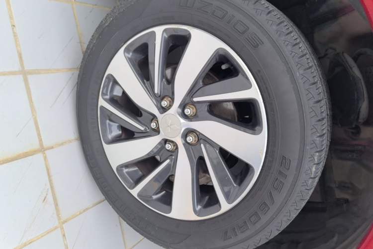 Used Mitsubishi ASX 2016 1.6L Manual Two-Wheel Drive Pioneer Edition Left Front Wheel Hub