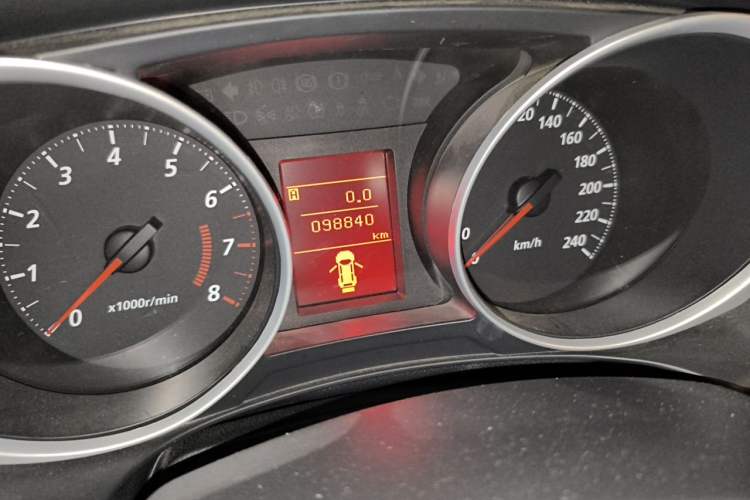 Used Mitsubishi ASX 2016 2.0L CVT Two-Wheel Drive Excellence Edition Odometer Close Up