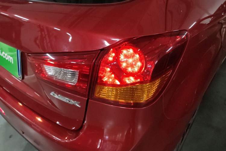 Used Mitsubishi ASX 2016 2.0L CVT Two-Wheel Drive Navigation Edition Right Rear Taillight