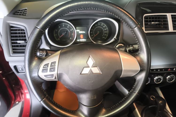 Used Mitsubishi ASX 2016 2.0L CVT Two-Wheel Drive Navigation Edition Steering Wheel