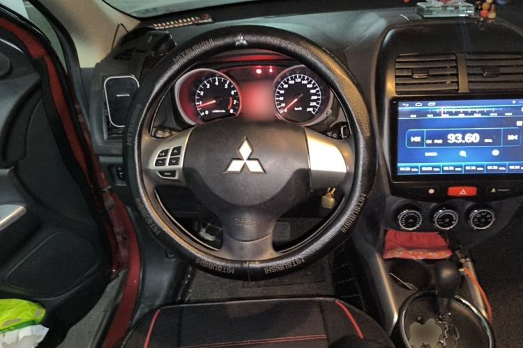 Used Mitsubishi ASX 2016 2.0L CVT Two-Wheel Drive Excellence Edition Steering Wheel