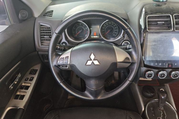 Used Mitsubishi ASX 2016 2.0L CVT Two-Wheel Drive Navigation Edition Steering Wheel