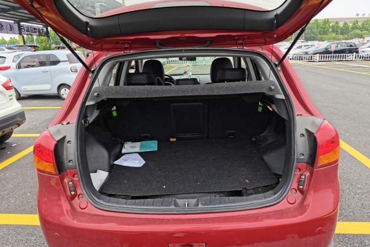 Used Mitsubishi ASX 2016 2.0L CVT Two-Wheel Drive Navigation Edition Trunk