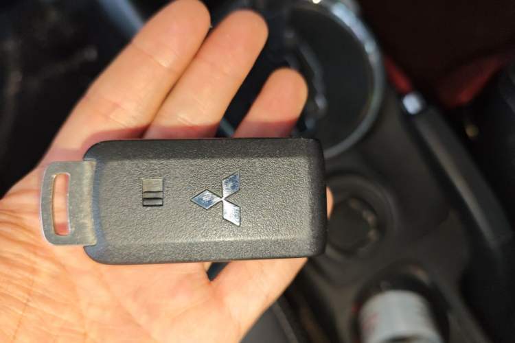 Used Mitsubishi ASX 2016 2.0L CVT Two-Wheel Drive Navigation Edition Vehicle Key