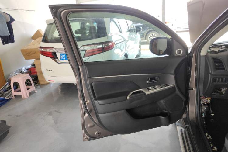 Used Mitsubishi ASX 2016 2.0L CVT Two-Wheel Drive Navigation Edition Left Front Door Interior