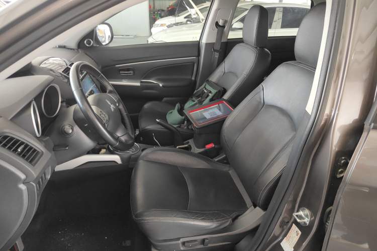 Used Mitsubishi ASX 2016 2.0L CVT Two-Wheel Drive Navigation Edition Left Front Seat