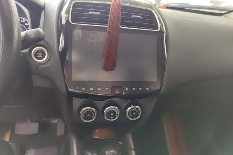 Used Mitsubishi ASX 2016 2.0L CVT Two-Wheel Drive Navigation Edition Audio And AC Panel