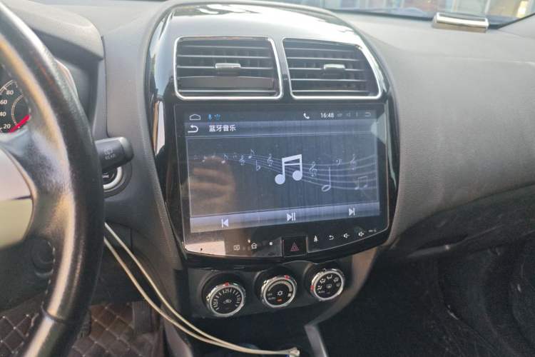 Used Mitsubishi ASX 2016 2.0L CVT Two-Wheel Drive Navigation Edition Audio And AC Panel