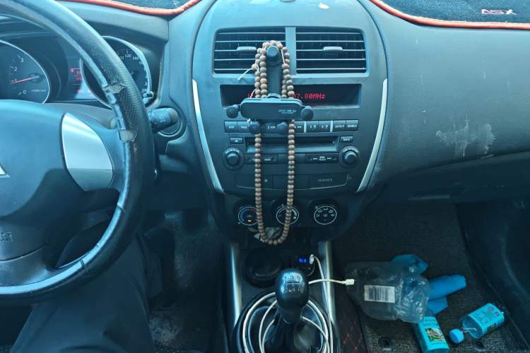 Used Mitsubishi ASX 2016 1.6L Manual Two-Wheel Drive Entry Version Audio And AC Panel